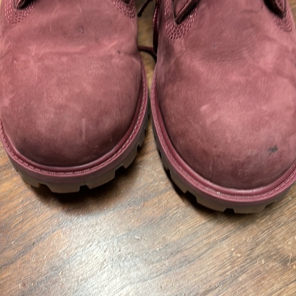 Women’s size (6) Timberland boots. - Picture 6 of 8